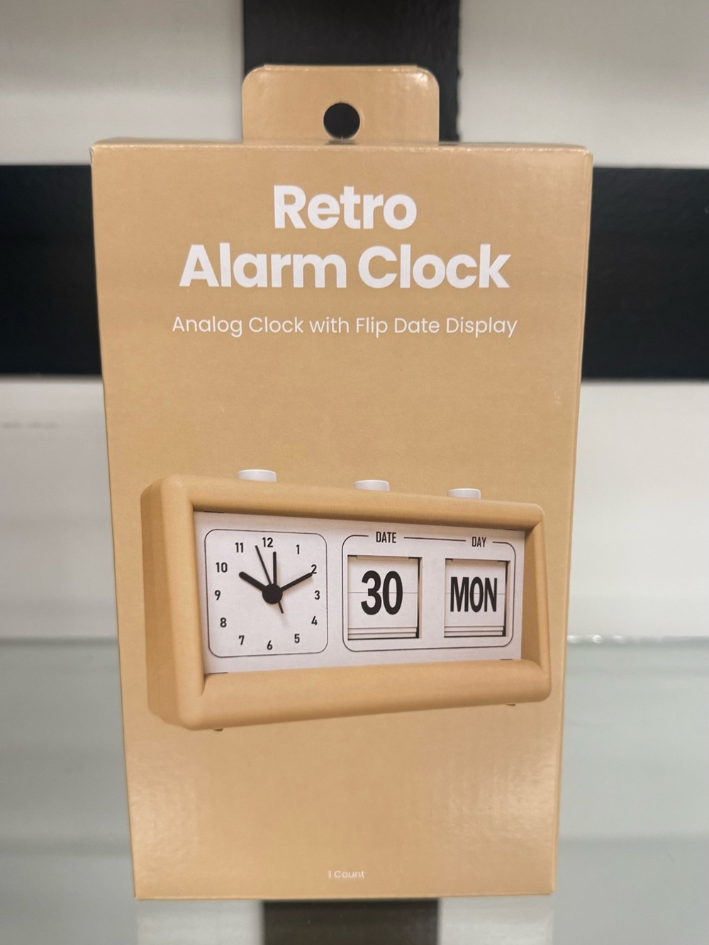 Retro Alarm Clock - Beige and white with flip date display